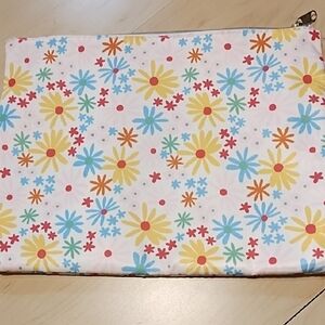 Floral Cosmetic Bag - Multicolor